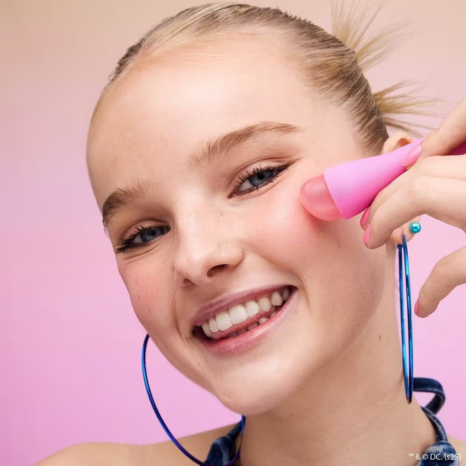 Superman Silicone Blush Brush