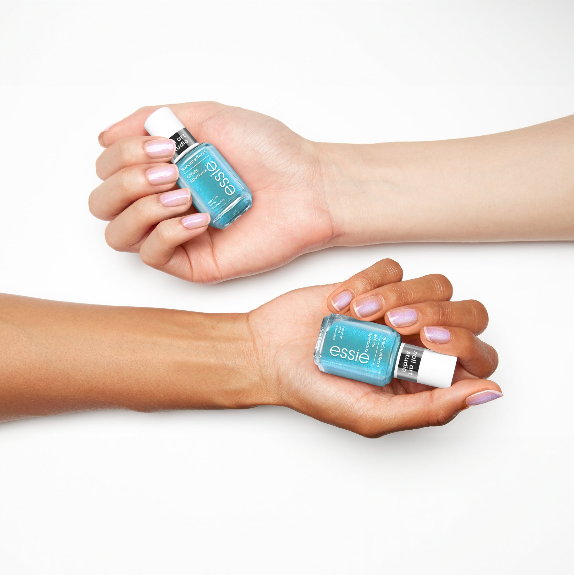 Essie Bikini Snapped 45 , Salon-Quality Nail Polish, Vegan formula for flawless coverage, easy-glide brush