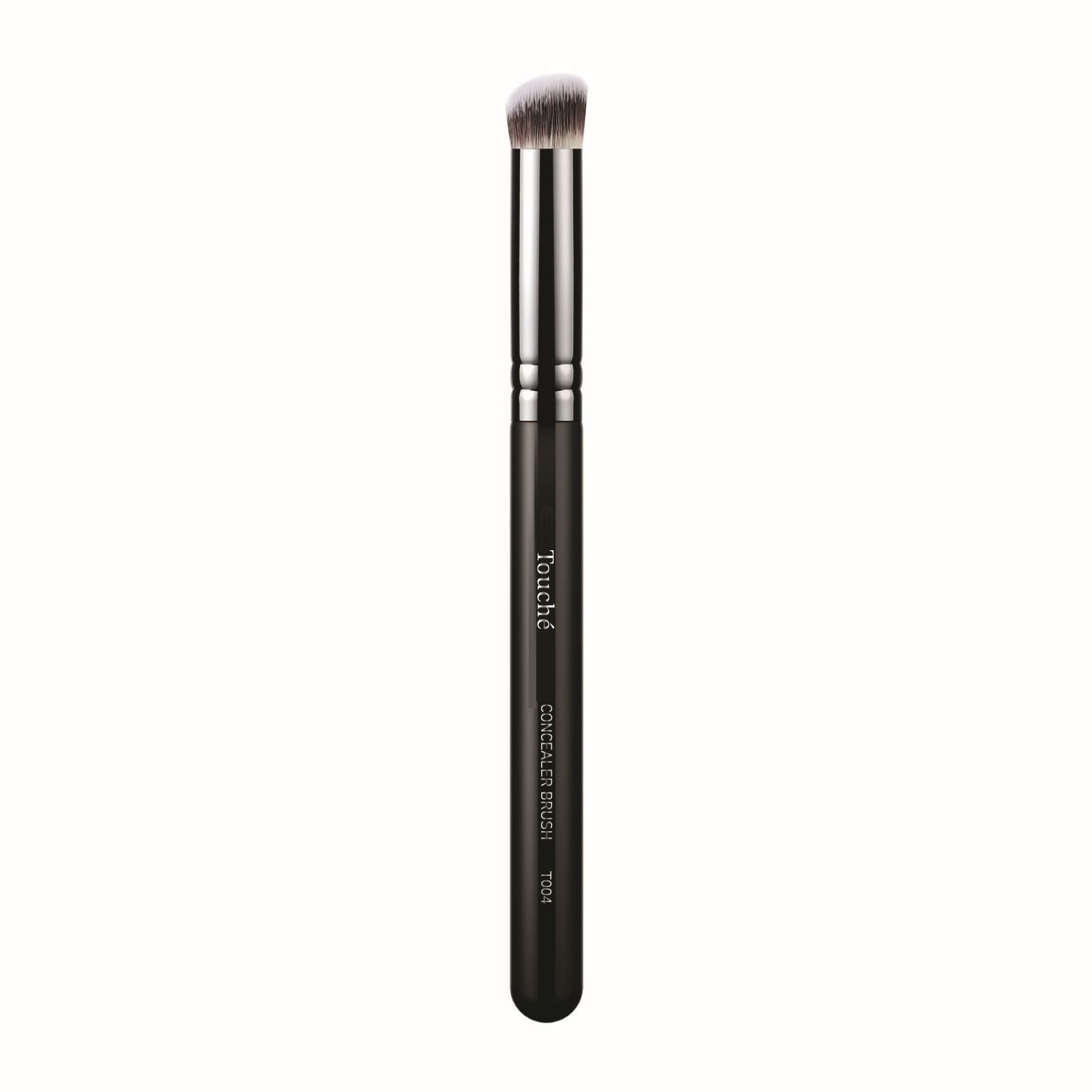 T004 Concealer Brush