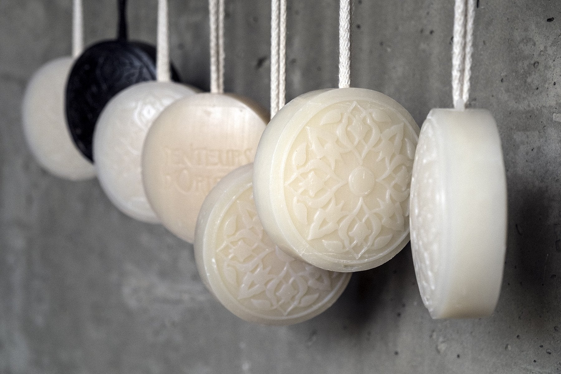 saydaliati_SENTEURS D'ORIENT_Tuberose Hammam Soap_Hammam Soaps