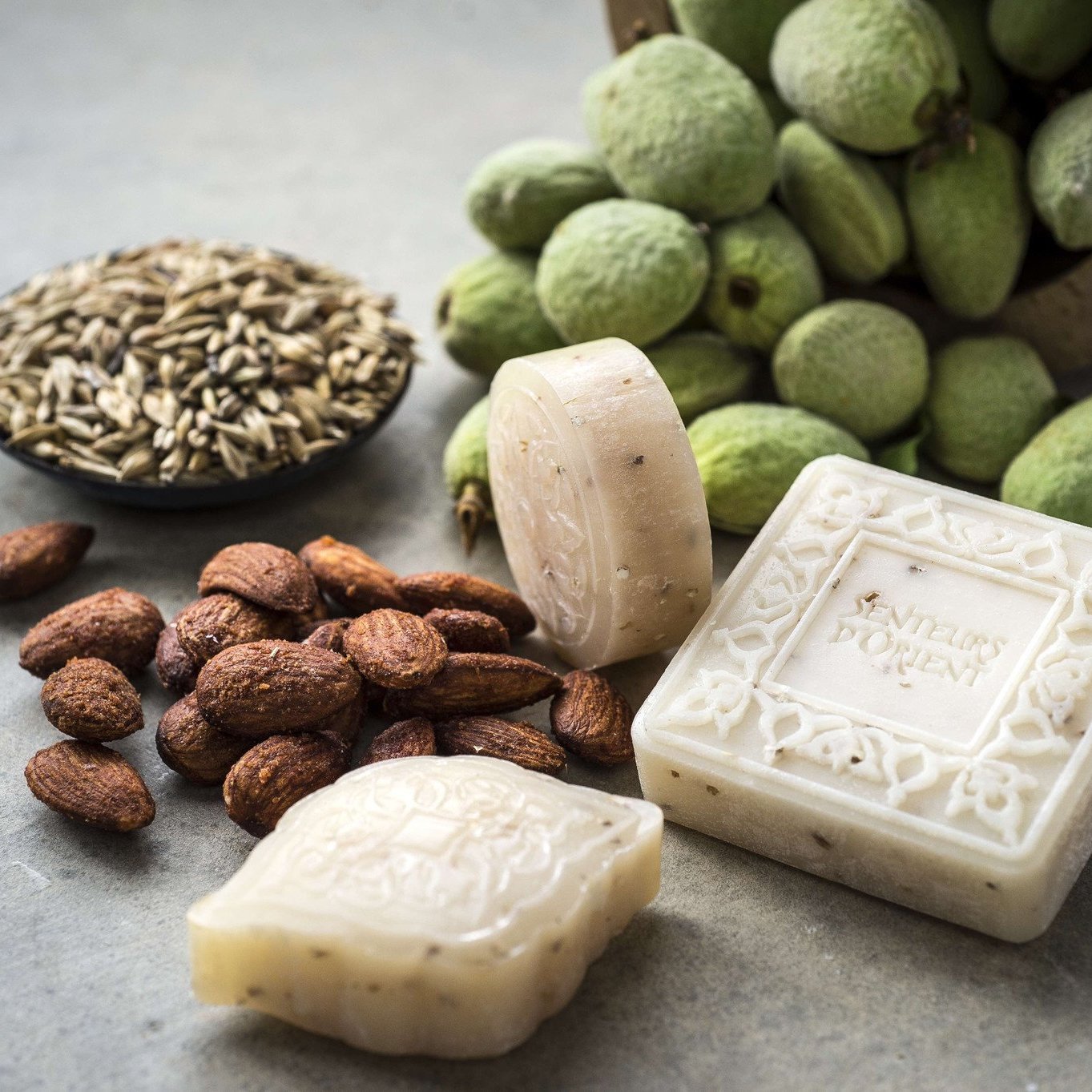 saydaliati_SENTEURS D'ORIENT_Almond Exfoliant Mini Ma'amoul Soap_Mini Ma'amoul Soaps