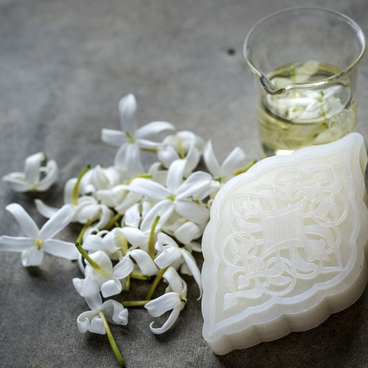 saydaliati_SENTEURS D'ORIENT_Jasmine of Arabia Ma'amoul Soap_Ma'amoul Soaps