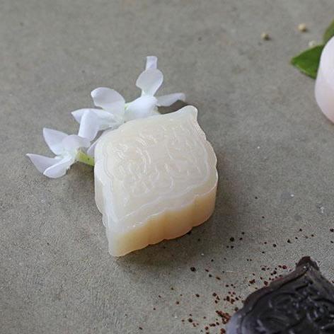 saydaliati_SENTEURS D'ORIENT_Jasmine of Arabia Mini Ma'amoul Soap_Mini Ma'amoul Soaps