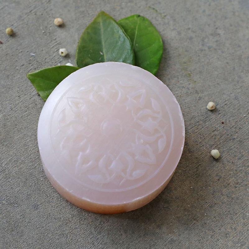 saydaliati_SENTEURS D'ORIENT_Oriental Gardenia Mini Ma'amoul Soap_Mini Ma'amoul Soaps